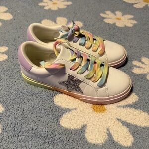 Art Class Pastel Star Sneakers - Kaitlyn Court Sneakers